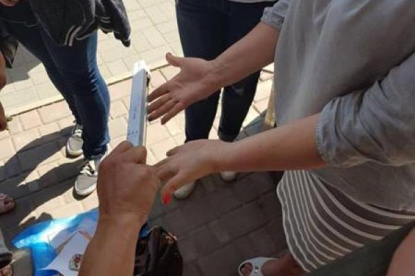 Группа херсонских чиновников получила более 100 тысяч гривен взяток Группа херсонских чиновников получила более 100 тысяч гривен взяток