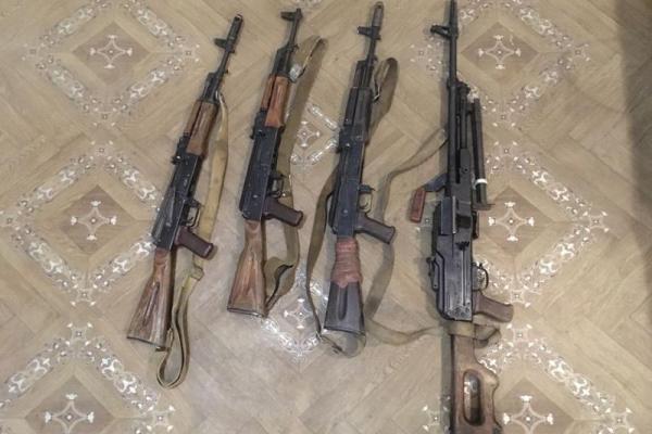 Украинские разведчики взяли в плен трех боевиков на Донбассе: в сети показали их лица Украинские разведчики взяли в плен трех боевиков на Донбассе: в сети показали их лица