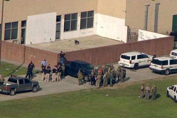 Кровавая драма в американской школе: застрелены не менее 8 человек