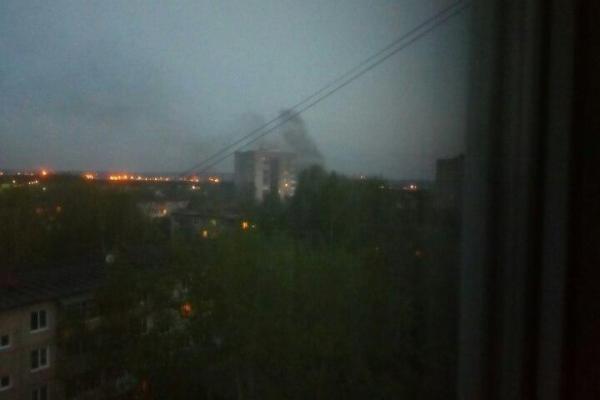 Взрыв, пожар, эвакуация жильцов: В российской Перми ударная волна разрушила стену жилого дома