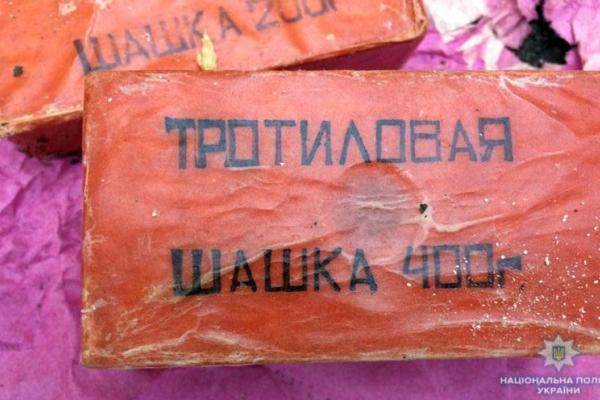 Выстрел из гранатомета: В Мариуполе психически больной мужчина решил пострелять, гуляя по городу с РПГ Выстрел из гранатомета: В Мариуполе психически больной мужчина решил пострелять, гуляя по городу с РПГ