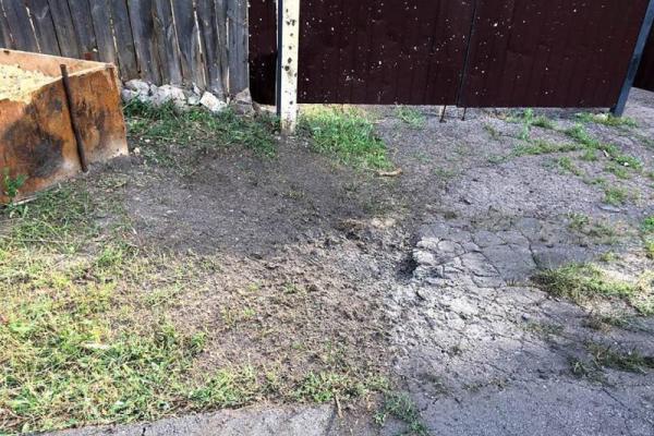 Обстрел жилого сектора Зализного: появились фото последствий Обстрел жилого сектора Зализного: появились фото последствий