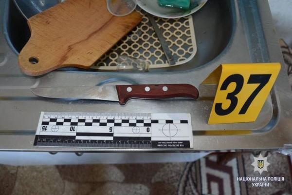 Харьковчанин зарезал знакомую и 3 дня пробыл с телом в квартире Харьковчанин зарезал знакомую и 3 дня пробыл с телом в квартире
