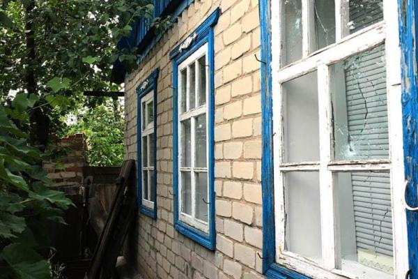 Обстрел жилого сектора Зализного: появились фото последствий Обстрел жилого сектора Зализного: появились фото последствий