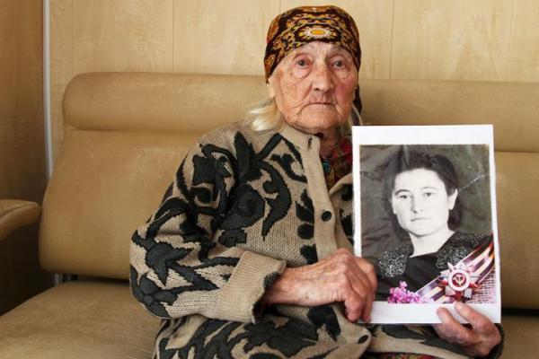 "Видимо, ждут, что я скоро умру": За 4 года беженцам с Донбасса так и не оформили пенсию в России "Видимо, ждут, что я скоро умру": За 4 года беженцам с Донбасса так и не оформили пенсию в России