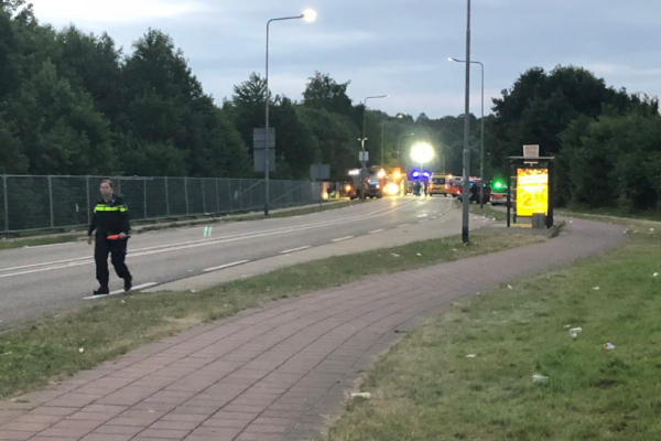 В Нидерландах на рок-фестивале автобус наехал на людей, есть погибший В Нидерландах на рок-фестивале автобус наехал на людей, есть погибший