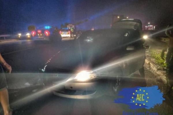 В Харькове 15 полицейских авто гонялись за пьяным нарушителем В Харькове 15 полицейских авто гонялись за пьяным нарушителем