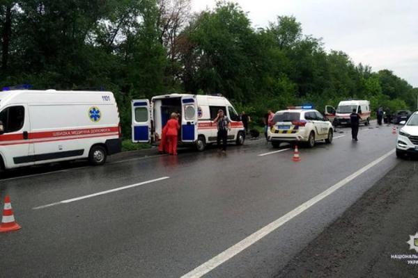 Столкнулись 3 авто: ДТП на Харьковщине, есть пострадавшие