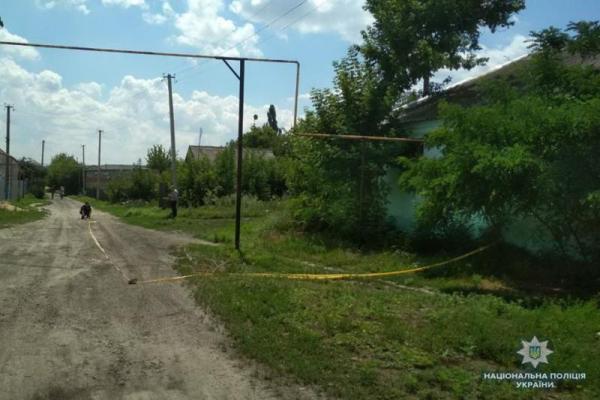 Взяла из кассы 21 тысячу гривен: в Северодонецке продавец магазина сообщила о разбойном нападении Взяла из кассы 21 тысячу гривен: в Северодонецке продавец магазина сообщила о разбойном нападении