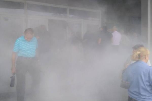 В Киеве произошел рейдерский захват предприятия: работников избили и выгнали на улицу В Киеве произошел рейдерский захват предприятия: работников избили и выгнали на улицу