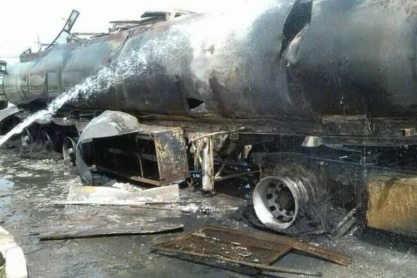 В Харьковской области на предприятии взорвалась автоцистерна, есть погибший В Харьковской области на предприятии взорвалась автоцистерна, есть погибший