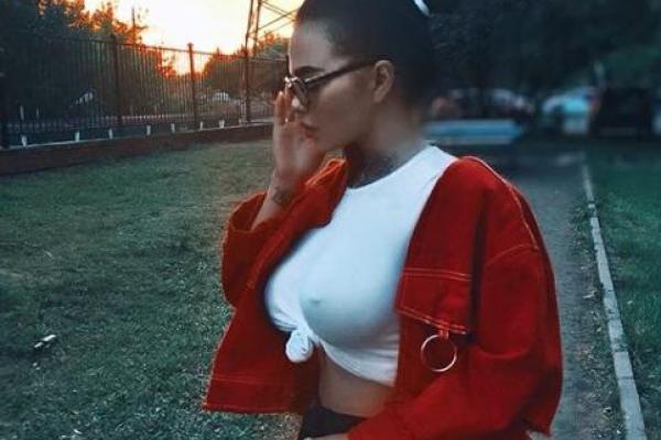 Еще одна смерть экс-участницы "Дома-2": 20-летняя девушка совершила суицид Еще одна смерть экс-участницы "Дома-2": 20-летняя девушка совершила суицид